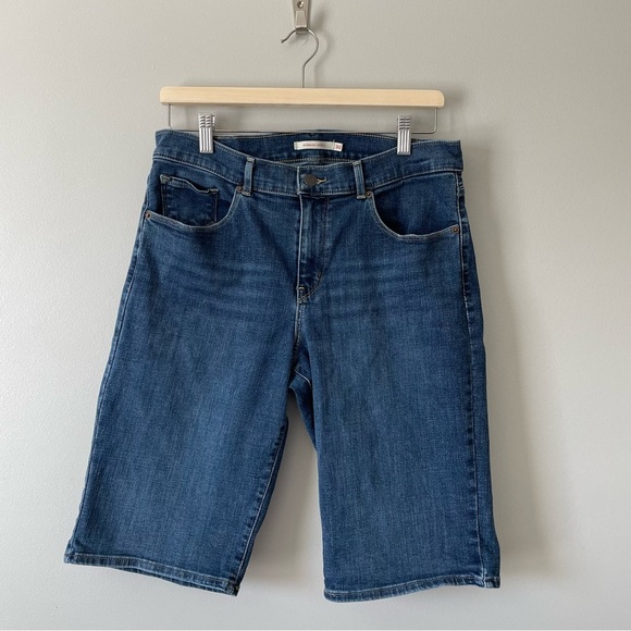 Levi's Classic Bermuda Women's Shorts Dark Wash Denim long shorts jorts sz 30 - Picture 9 of 16